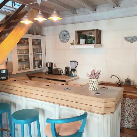 La Capucinette A L'Ombre Du Marronnier Villa Maussane les Alpilles Luaran gambar