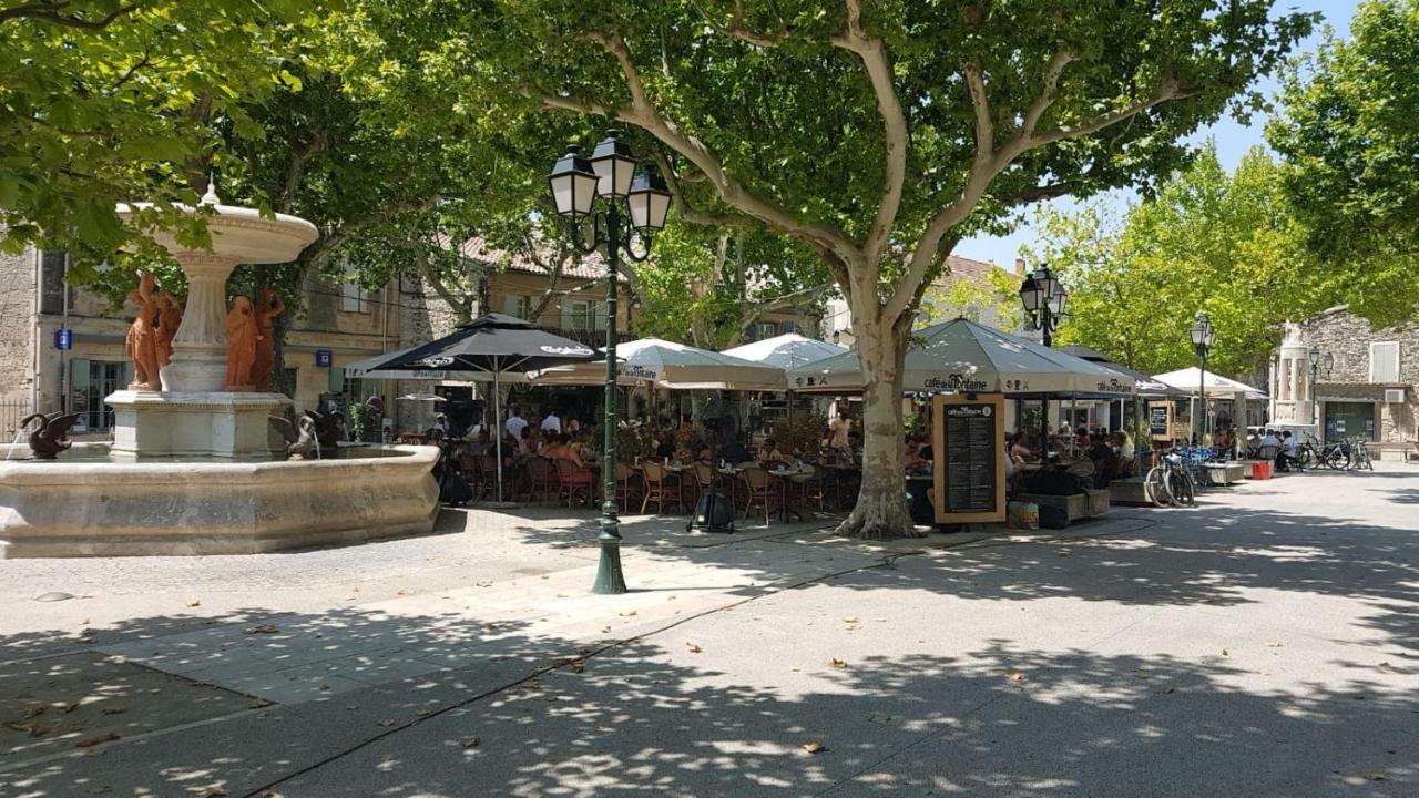 La Capucinette A L'Ombre Du Marronnier Villa Maussane les Alpilles Luaran gambar